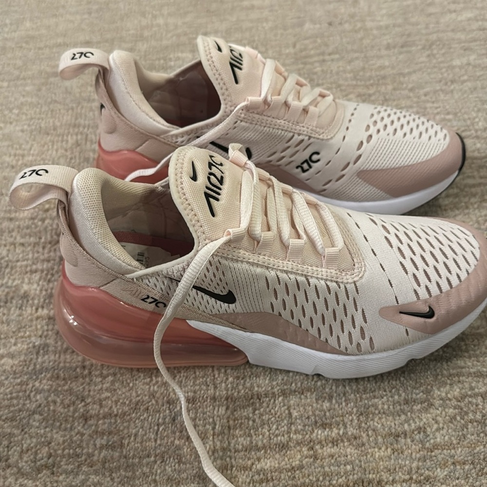 Nike air 270